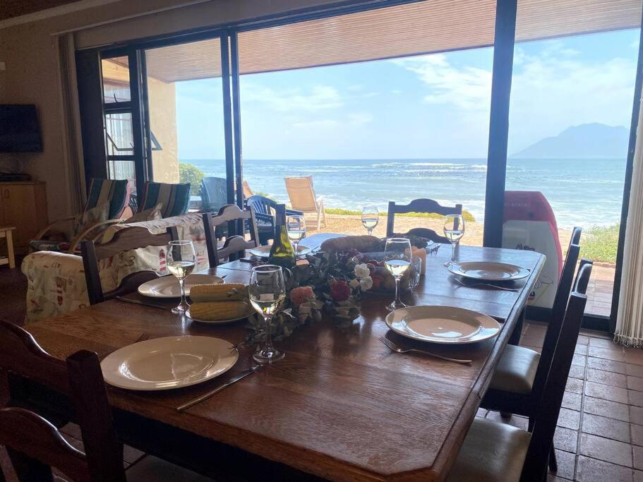 Family Surf Shack On The Beach Cape Town Exterior foto